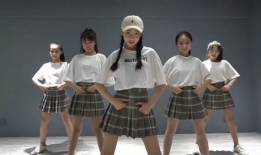 初中女生舞蹈视频,初中女生舞蹈风采展示